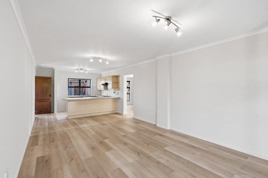 2 Bedroom Property for Sale in Royal Ascot Western Cape